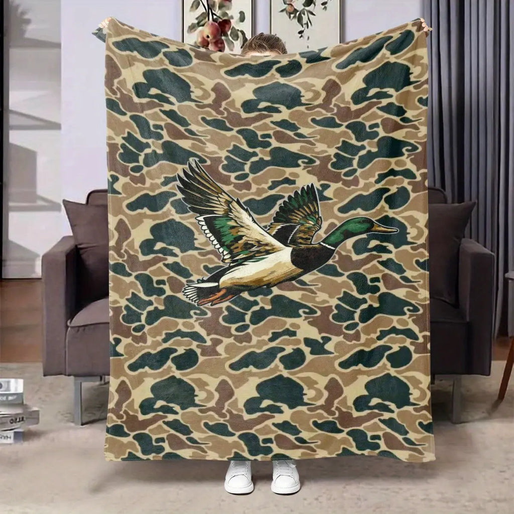Retro Camouflage Pattern Cooling Bedding Blanket - 280GSM Polyester Soft Flannel, Digital Print, Wrinkle Resistant, Fade Proof, Lightweight, Machine Washable, All-Seasons for Bed, Camping