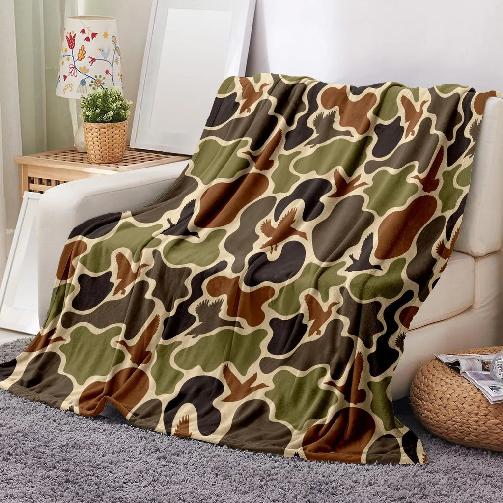 Camouflage Pattern Flannel Blanket, 1 Count Soft Comfortable Warm Napping Throw Blanket, Cool Bedroom Bedding Blankets for Home Office Travel Camping
